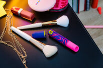 Stymulator łechtaczki Lipstick Romp - 12
