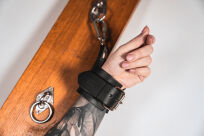 Kajdanki do Krzyża Świętego Andrzeja Primal Bond Whips - 7