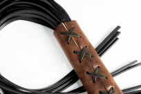 Pejcz duży sznurowany brązowy Primal Bond Whips - 4